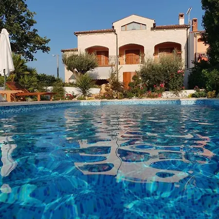 Casa de hóspedes Vila Anamarija - Nearby Porec