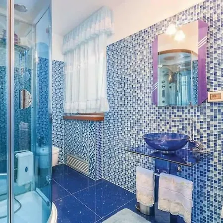 Vila Anamarija - Nearby Porec 4*